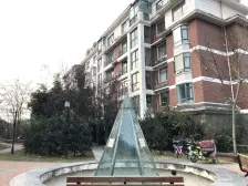 顺驰四期浅水湾低密洋房大四房五六层复式中间位置