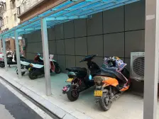 三环内地铁口 精装大四房 诚心出售 急卖