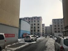 房龄新,3楼双阳夹厅户型,精装修,