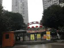 大渡口区万达广场旁 大三房双卫 带装修家具家电