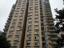 天星桥 燕渝苑三房130万