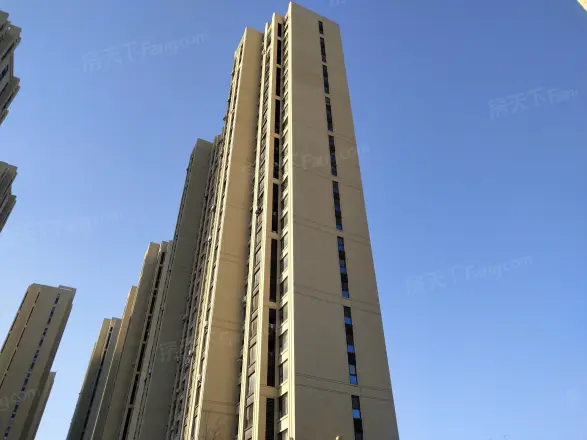 隆河谷
