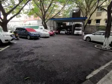 房子位于都市花园中路,杨名居小区