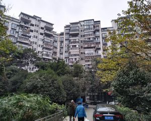 青龙乾院B区2室1厅东南