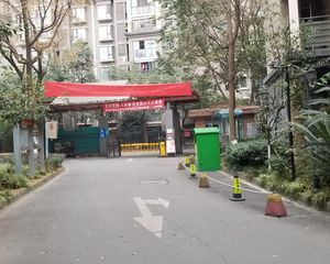 博雅新城B区4室1厅东南