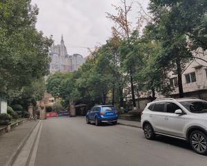 南郡七英里5室2厅南北