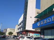 嘉信广场70平米2房,精装修,高楼层,朝南向