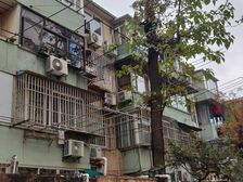 主卧朝南,环境优美,居家装修,诚意出售