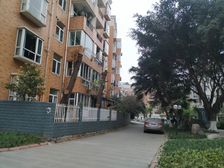 华阳滨河花园 3室2厅 西北