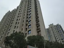 近地铁 通风好 家具全送 电梯房,新上房源