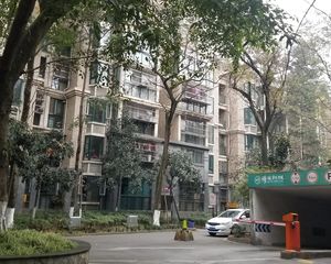 博雅新城B区3室1厅东北