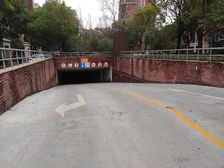 近地铁,精装满五产权清晰,新上房源