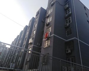 凯德商圈,近地铁,配套成熟,东明厅,装修保护很好。