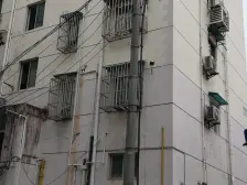 东三里桥路79弄 3室1厅 东南