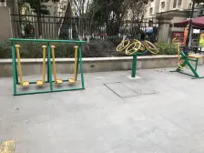 一线湖景联排中户+前后花园+带两个车位