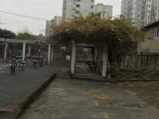 松江中新艺园0迷距离临河景观5楼带阁楼飞机户型大三房