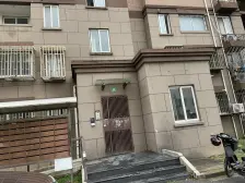 2012年小区 精装修 南北通 诚意出售