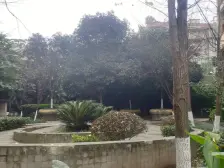 环线上,商圈旁,双三甲医院加持。