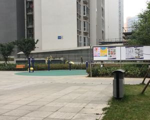 泰华锦城3室2厅东北