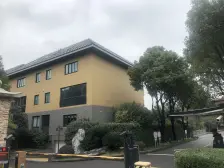 高端!品质!大都会高尔夫大平层,南临河,遇水则发