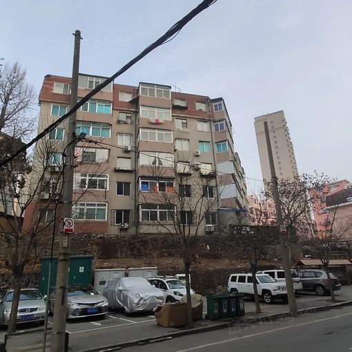 秀月广场2室2厅1卫南北朝向2800.00元/月出租