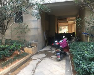 铂宫大厦1室1厅西