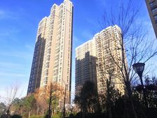 精装修,近地铁,视野开阔,南向无遮挡