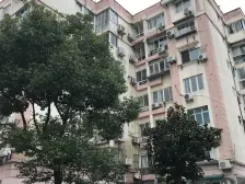 近地铁,通风好 产权清晰 采光好 急售房源