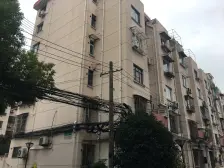 龙柏五村 中楼层一梯两户南北两房满五年诚意出售