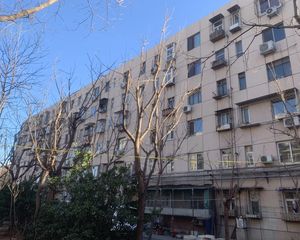 地铁沿线南北通透田字格户型三居室成本价社区