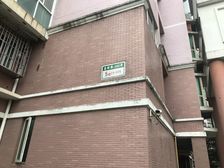龙阳路板块必看电梯三房,出国诚意出售
