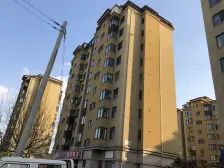 位置好 门前有小溪流水 南北通透 大落地窗 精装