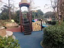 宝华盛世花园3室南朝向220.00万元/套出售