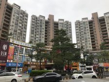 城市风景 精装2房1厅,双阳台,业主诚心出售