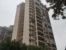 西南医院旁 近9号轨道 园林式小区 清水房小高层