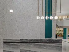 新小区,环境好,配套设施齐全,近公园,业主很诚心卖