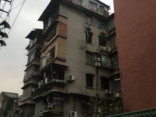 培正东街近地铁公交站,装修保养新净产权清晰