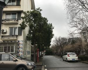 楼层好,视野宽阔,采光充足,配套设施齐全,交通便利