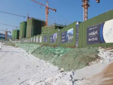 铂悦山,适合小两口的一居室,采光好,视野好。