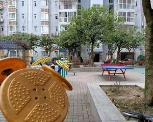 南新逸苑2室1厅东南