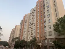 新上三房,中间位置,近南门,电梯房,价格有空间