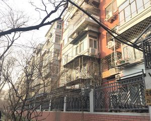 安德里北街25号院2室1厅东南
