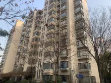 莘庄南广场电梯小三房,户型好房东诚意出售
