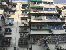 全明两房,储物空间充足,精装可拎包入住,采光满屋