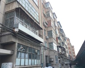 安德里北街25号院1室1厅西南