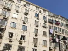 新景苑4楼顶复6室3厅205平另送15平大露台有汽车库有车位