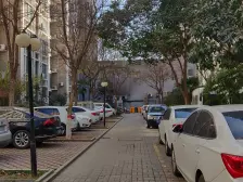 英协路小高层双气两房,满五唯一业主诚心出售