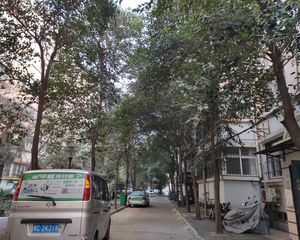 卧龍小區3室2厅南北