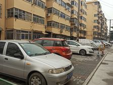 铁路18宿舍总价9万可谈.........