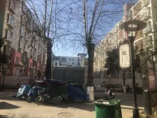 小户型的住宅,有集中供暖,已装修,楼层好